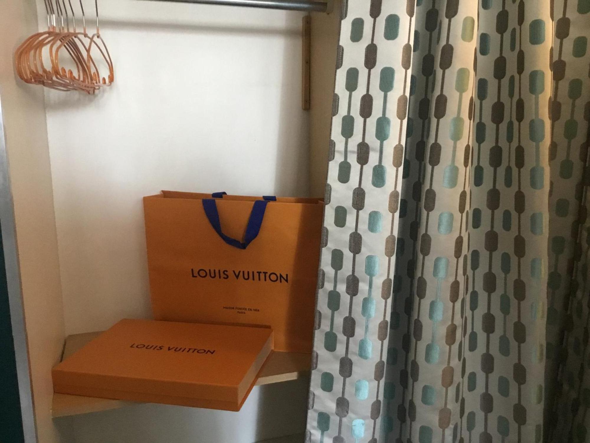 Just For Sleep-Daily Stay 20H To 10H Apres Votre Arrivee Dans Le Batiment D'Entree, Contact I'Hote Via Le Message Ici De Reservation Pour L'Enregistrement I'Entree Dans La Propriete Sans I'Approbation Est Interdite-Resevation D'Un Tiers Est Inaccepta Bobigny Exterior foto